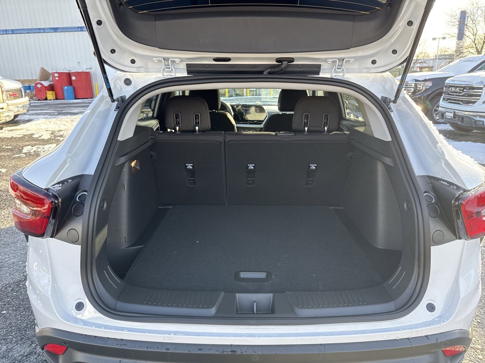 New 2026 Chevrolet Trax LS w/ Driver Confidence Package image 19