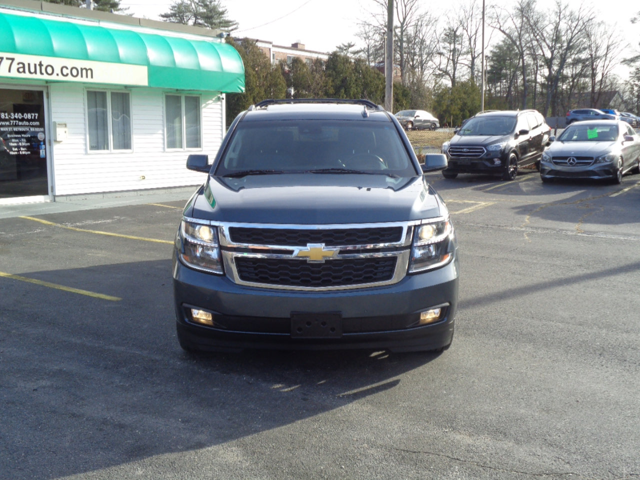 Used 2019 Chevrolet Suburban LT w/ Luxury Package image 11