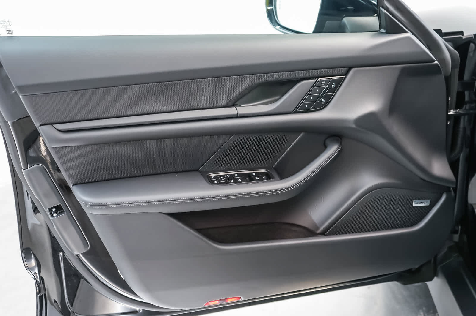 New 2026 Porsche Taycan RWD image 27