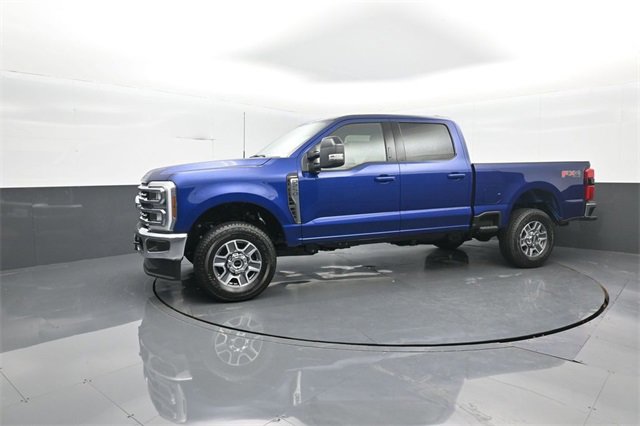 New 2026 Ford F250 Lariat w/ FX4 Off-Road Package image 4