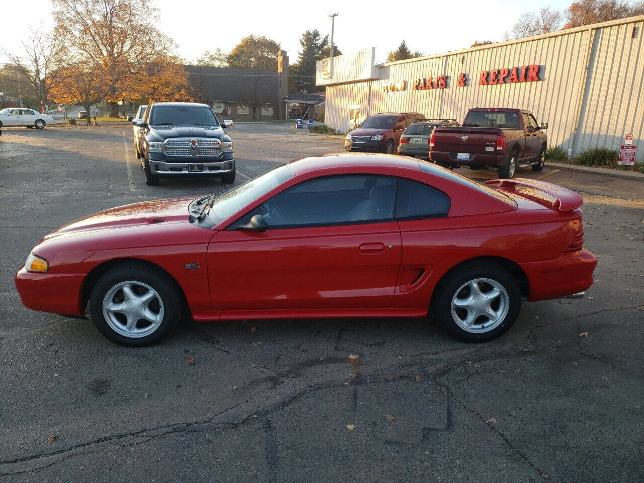 Used 1994 Ford Mustang GT RWD image 5