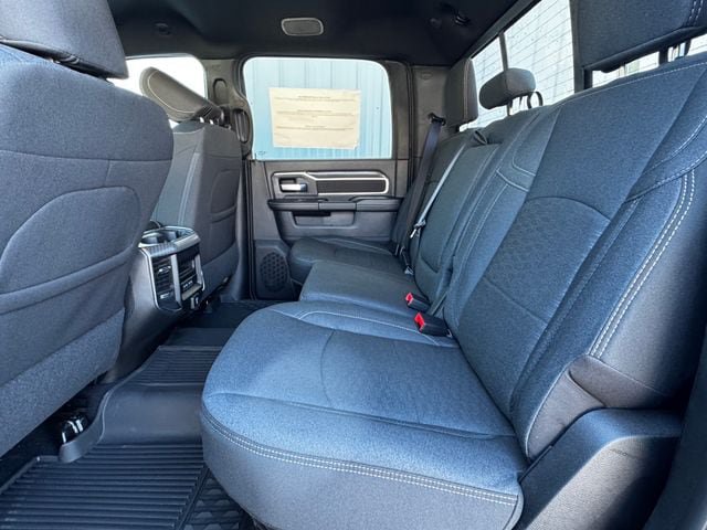 New 2026 RAM 2500 Big Horn AWD/4WD image 31