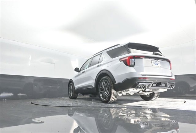 New 2026 Ford Explorer ST image 32