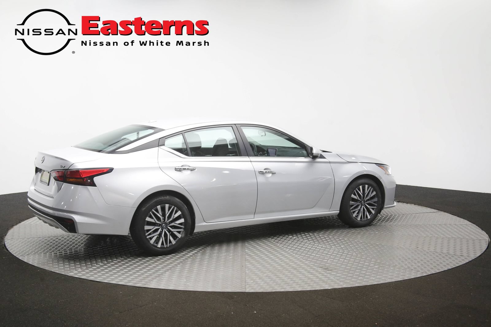 Used 2023 Nissan Altima 2.5 SV FWD image 41