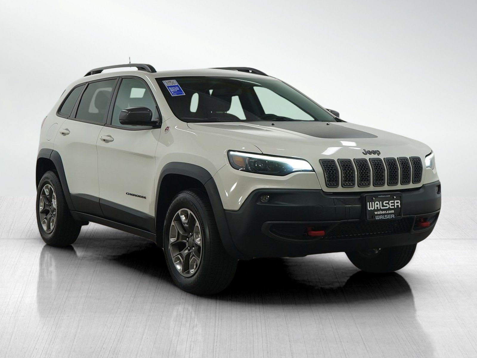 Used 2019 Jeep Cherokee Trailhawk w/ Cold Weather Group image 7