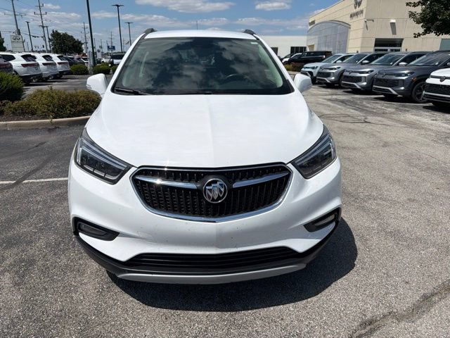Used 2017 Buick Encore Essence FWD image 3