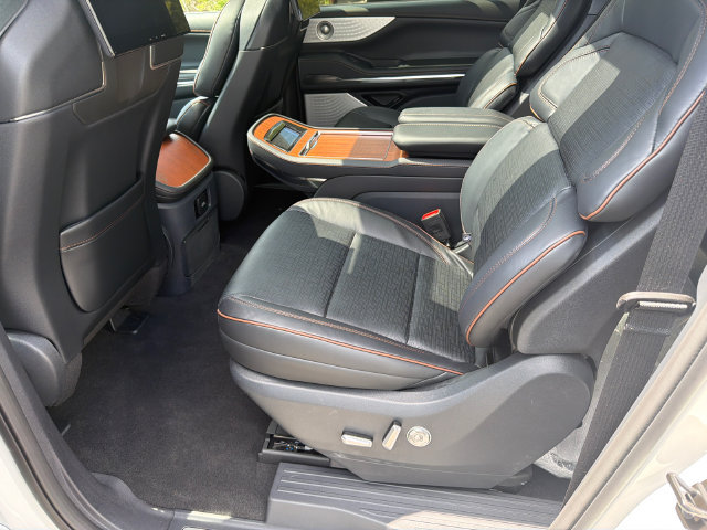 New 2027 Lincoln Navigator L Black Label AWD/4WD image 22
