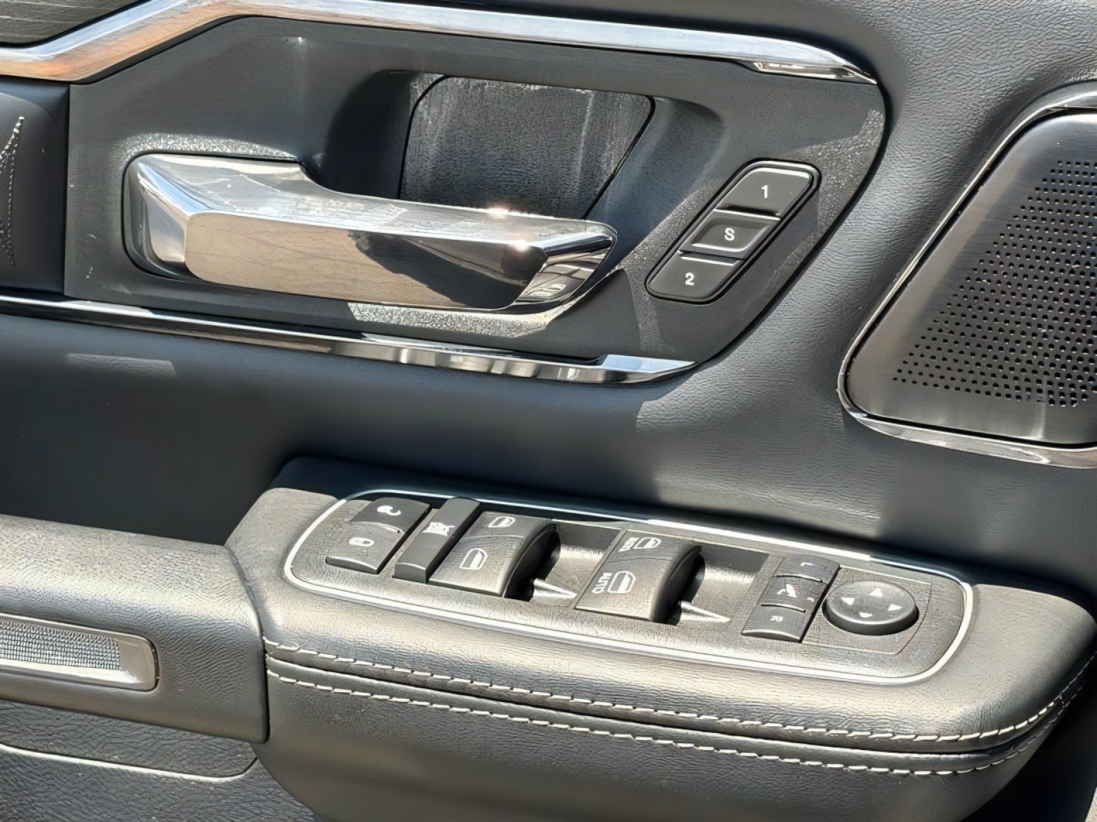 Certified 2022 RAM 1500 Limited AWD/4WD image 17