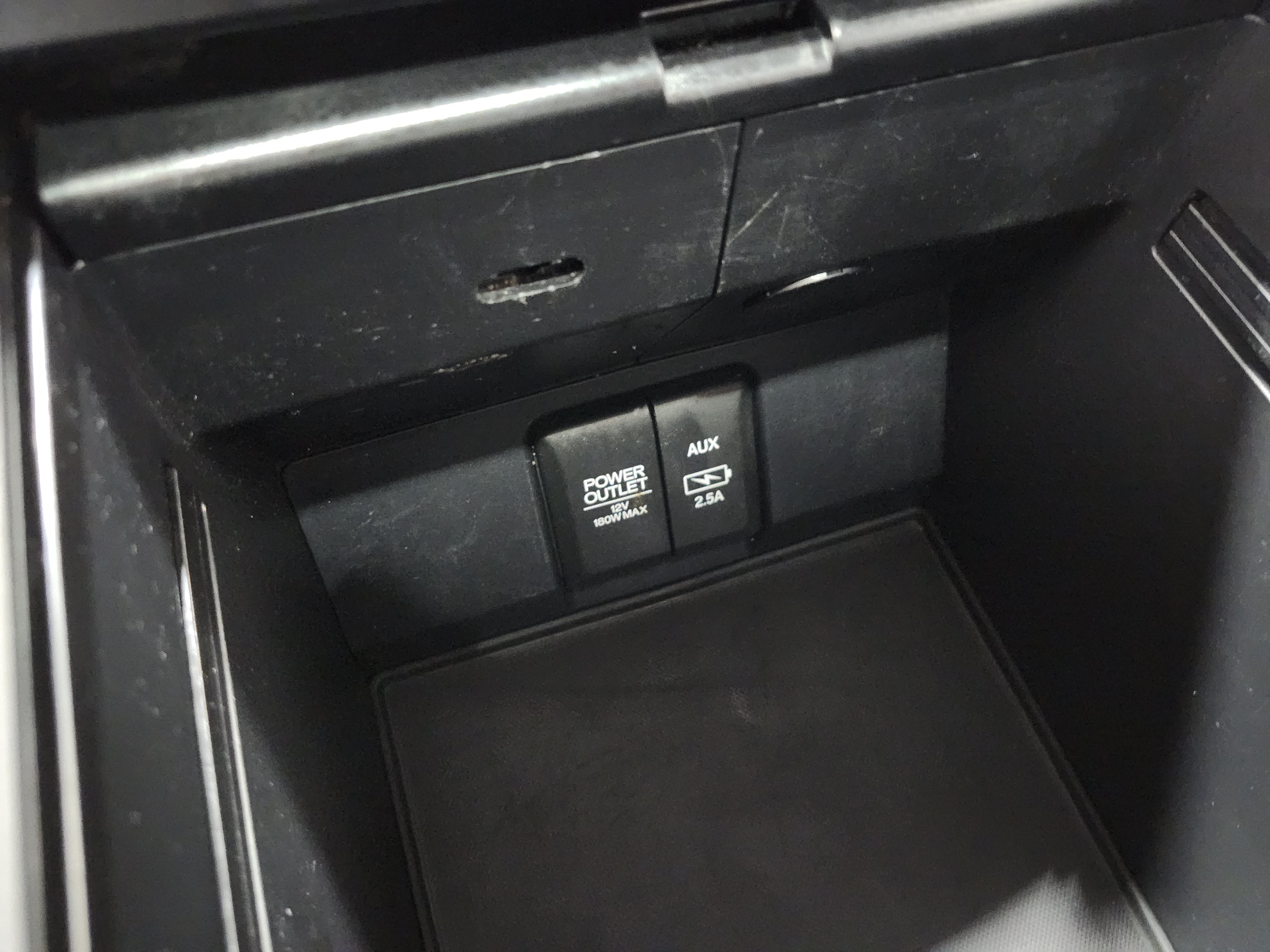 Used 2021 Honda Pilot Touring image 12