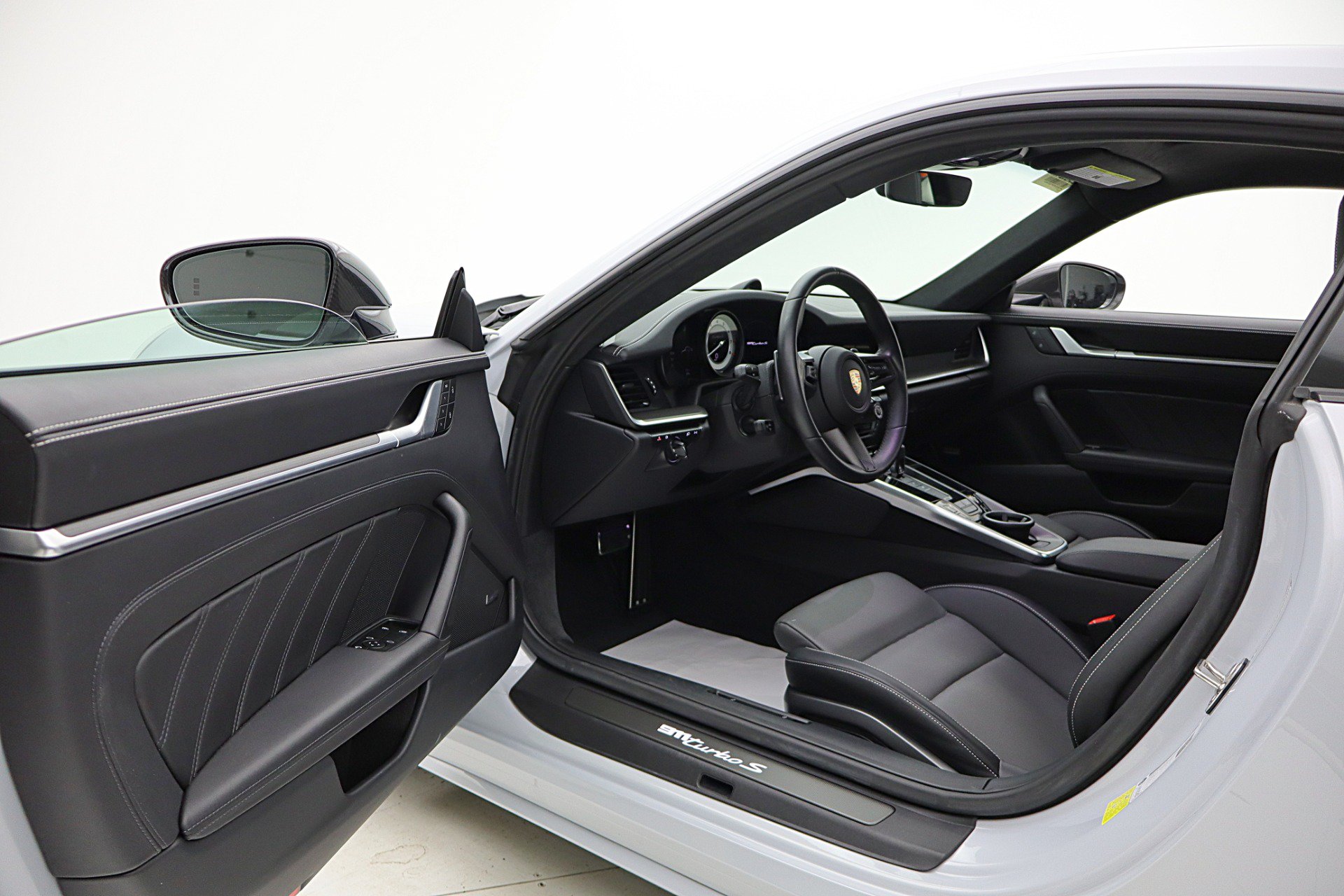Used 2023 Porsche 911 Turbo S AWD/4WD image 35
