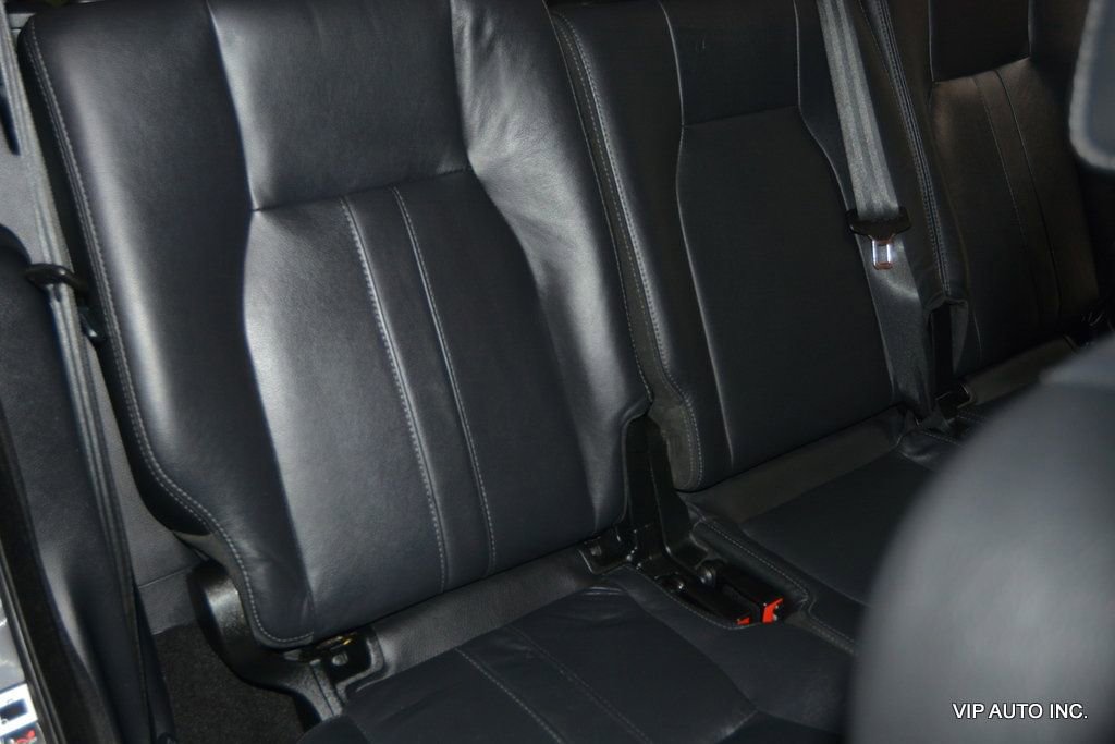 Used 2016 Land Rover LR4 HSE image 24