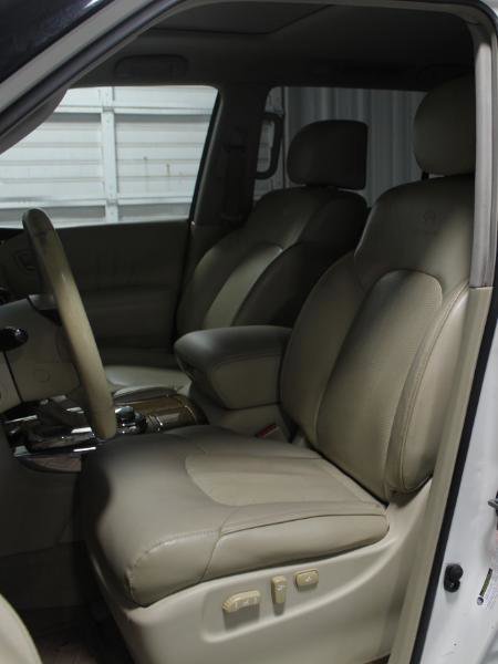 Used 2011 INFINITI QX56 4WD w/ Theater Pkg image 21