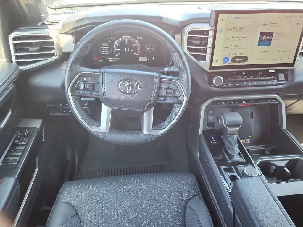 Used 2025 Toyota Tundra Limited AWD/4WD image 11