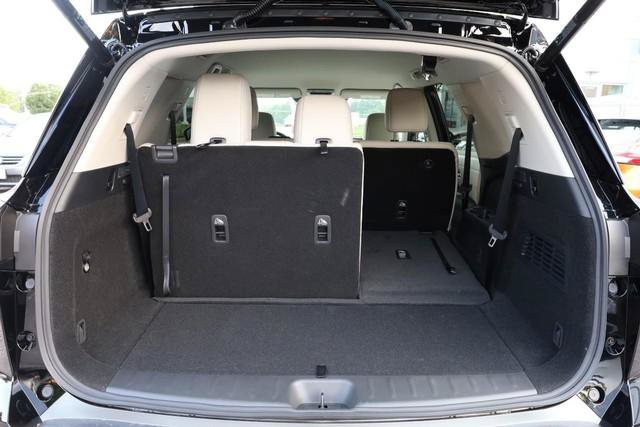 New 2026 Nissan Pathfinder SL AWD/4WD image 8