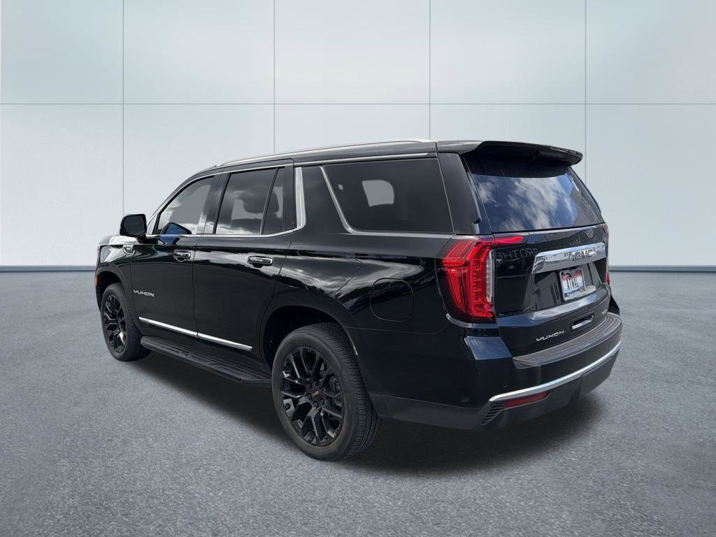 Used 2022 GMC Yukon SLT w/ SLT Luxury Package AWD/4WD image 11
