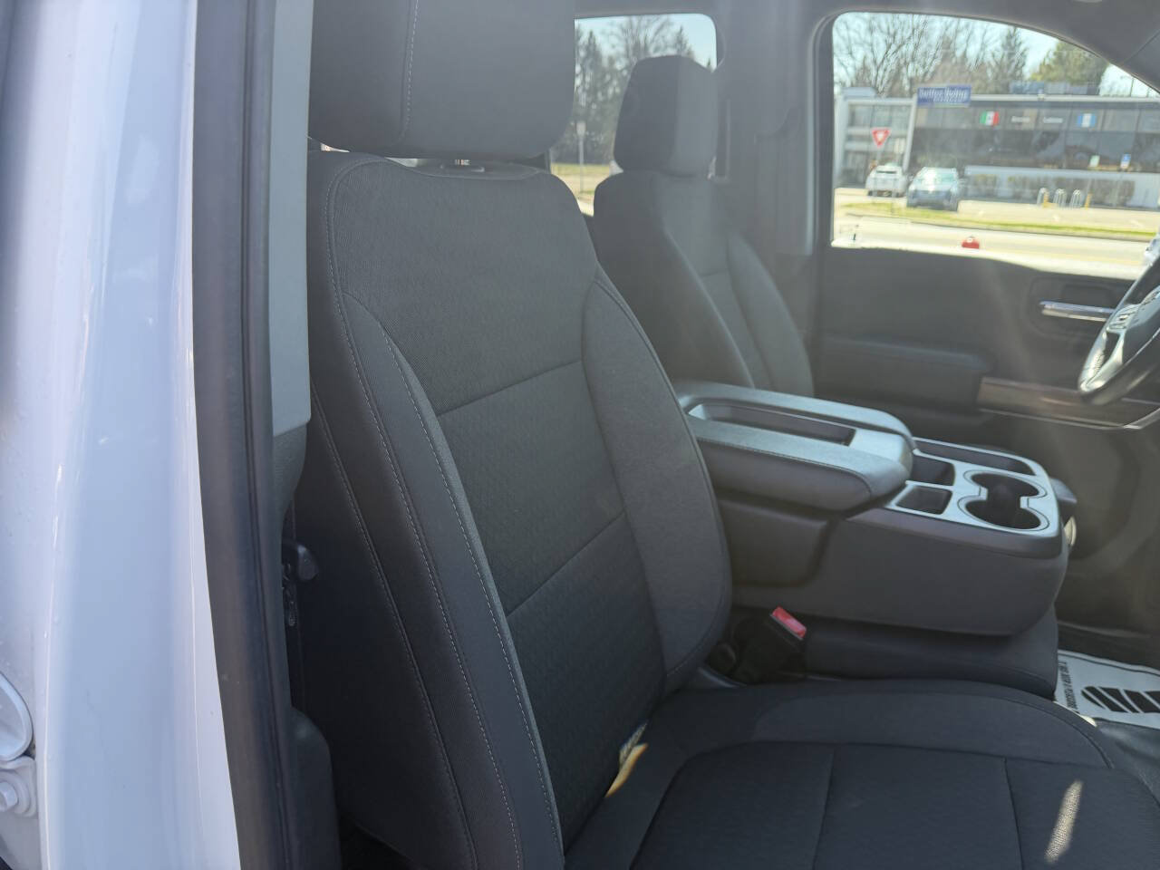 Used 2021 Chevrolet Silverado 1500 LT w/ Safety Package II AWD/4WD image 31