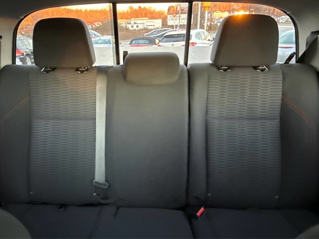 Used 2018 Toyota Tacoma SR5 image 11
