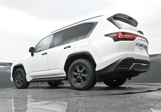 Used 2025 Lexus LX 700h Overtrail AWD/4WD image 26