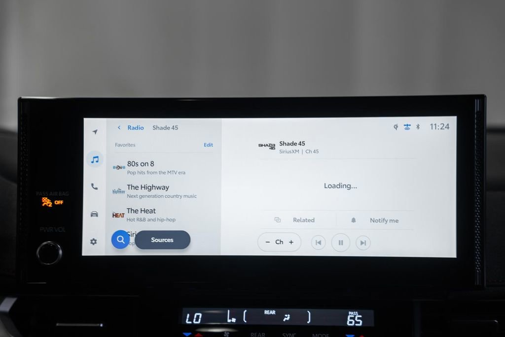 Used 2026 Toyota Sienna XSE image 22