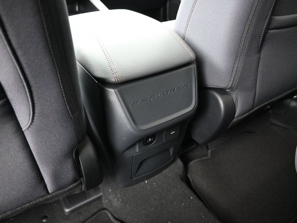 New 2026 Ford Explorer Active RWD image 20