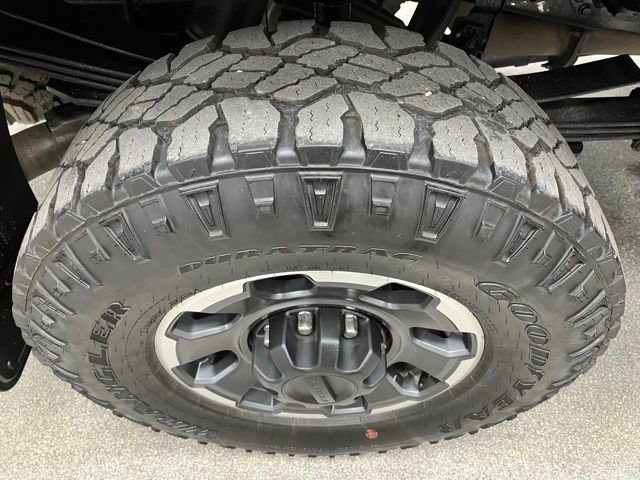 Used 2024 Ford F350 Platinum w/ Tremor Off-Road Package AWD/4WD image 17