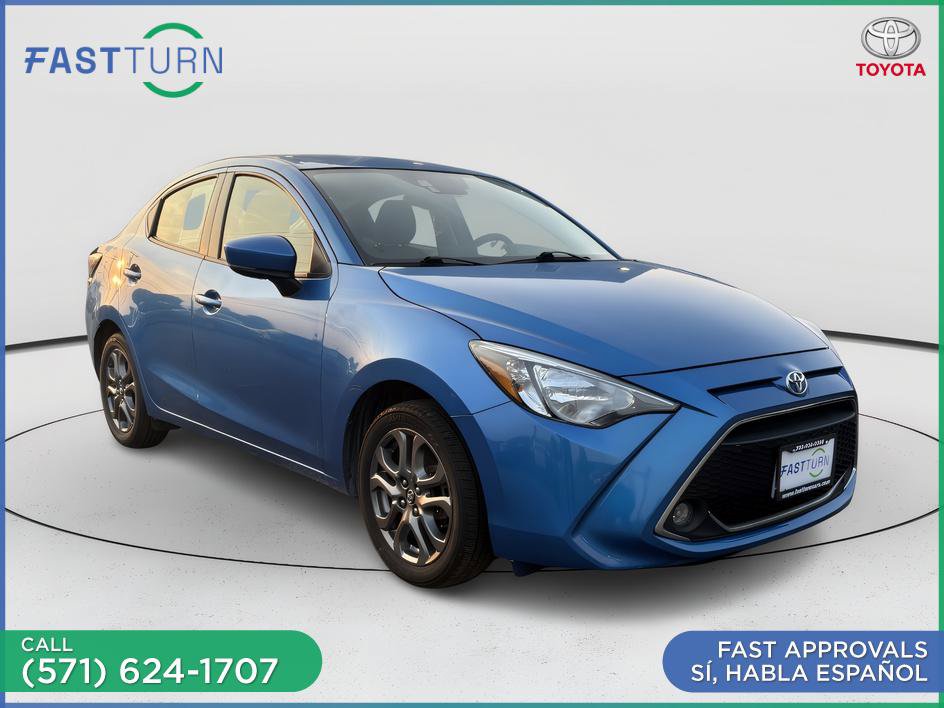 Used 2019 Toyota Yaris LE FWD image 3