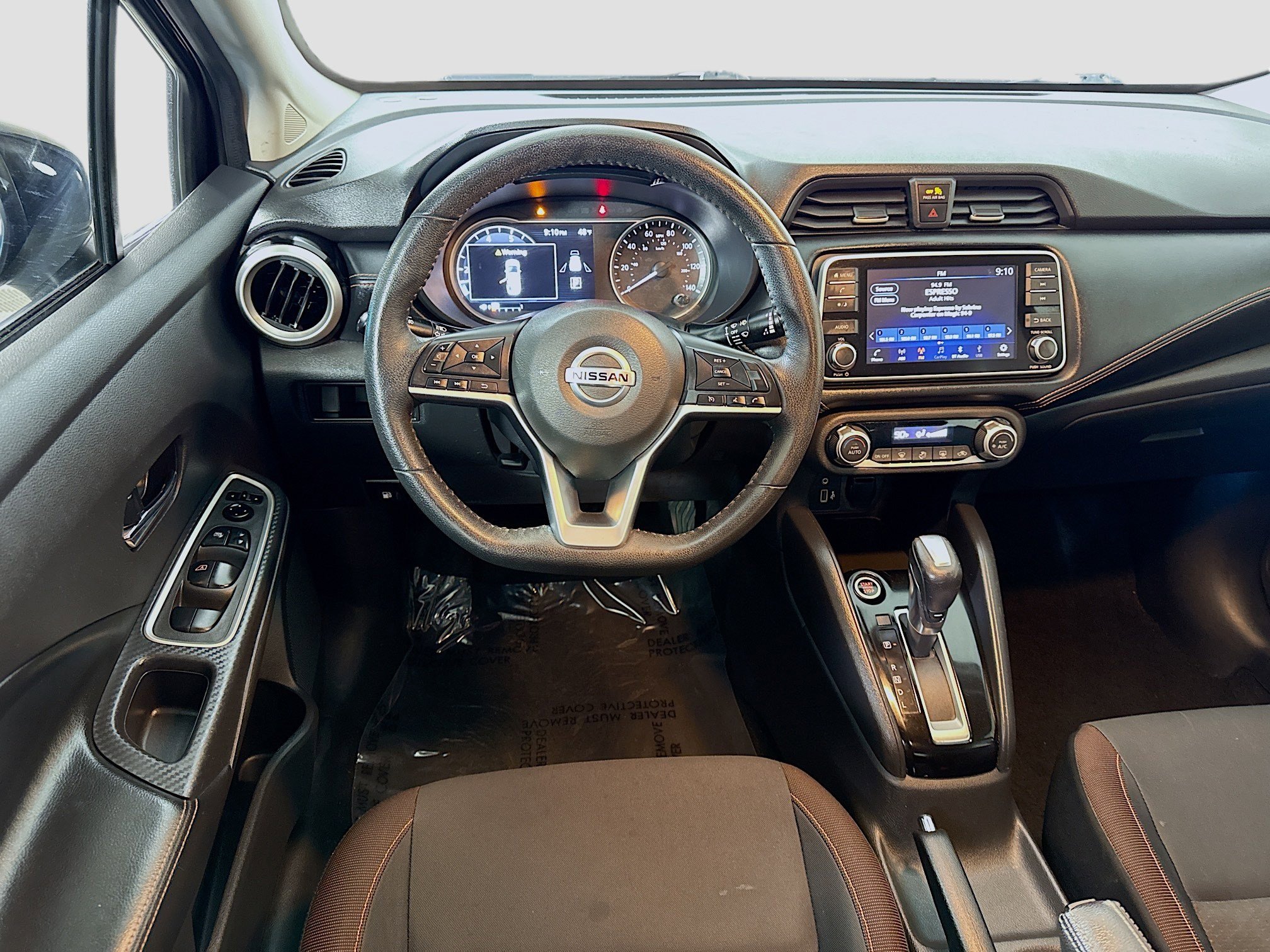 Used 2020 Nissan Versa SR image 17