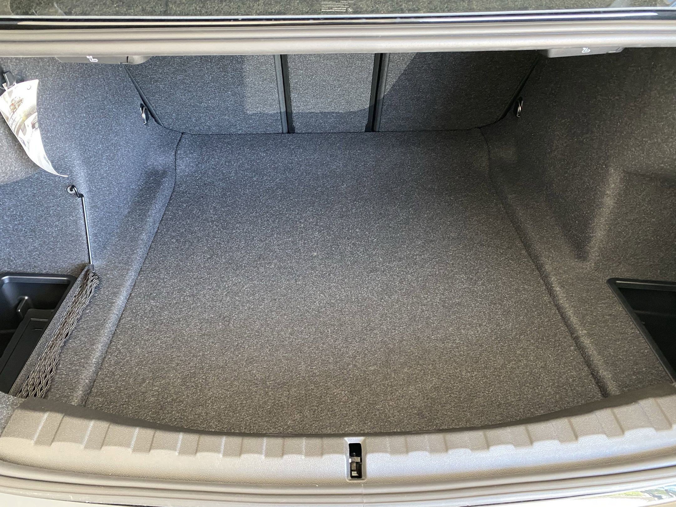 Used 2025 BMW 330i xDrive Sedan w/ Premium Package image 31