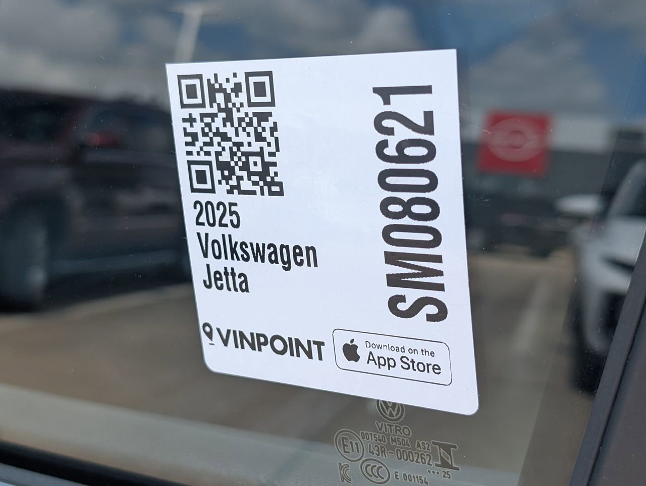 Used 2025 Volkswagen Jetta SE image 29