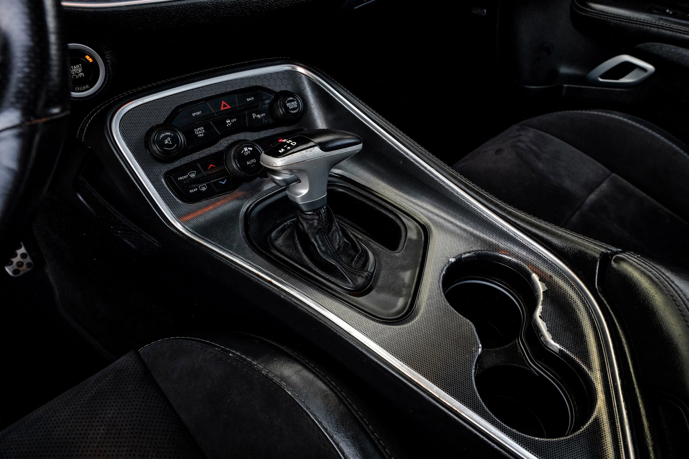 Used 2016 Dodge Challenger R/T Scat Pack w/ Leather Interior Group image 26