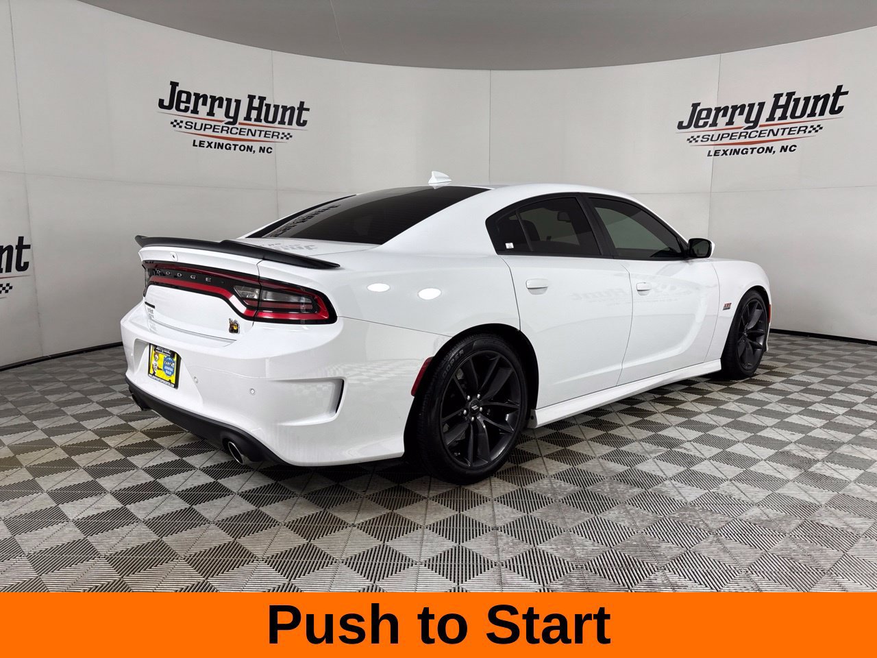 Used 2019 Dodge Charger Scat Pack RWD image 5