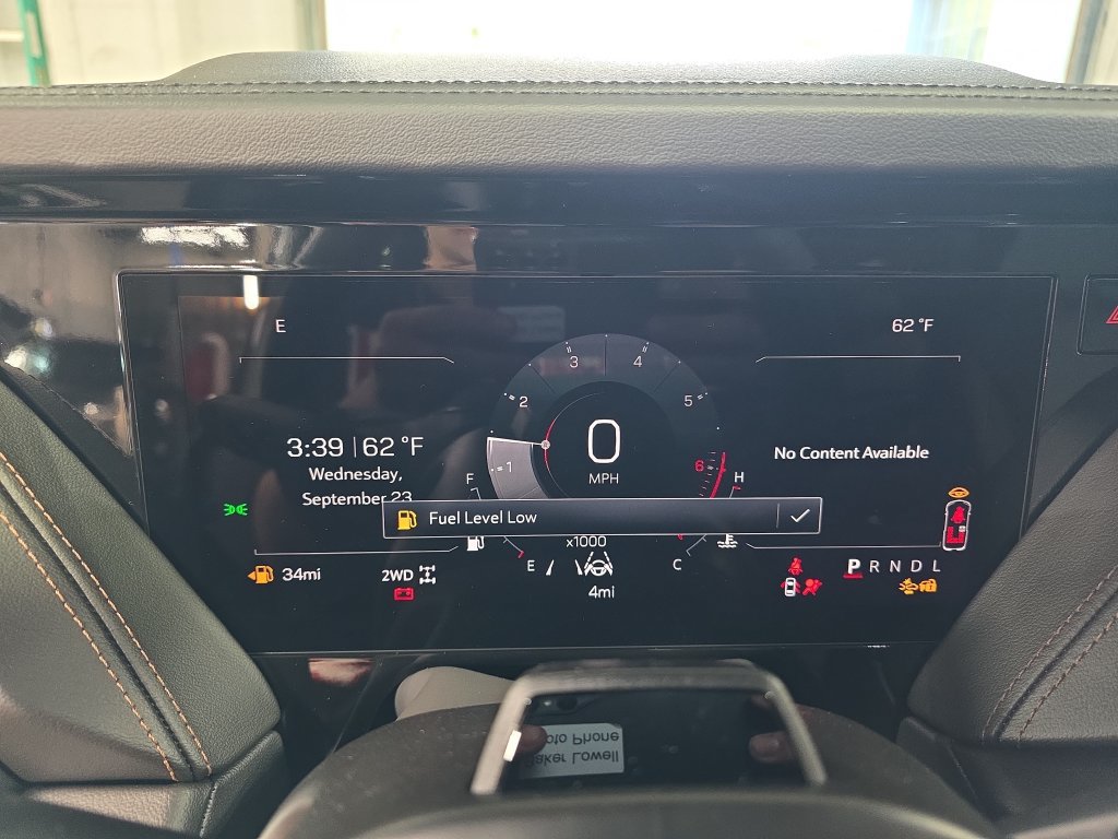 New 2026 GMC Yukon XL AT4 w/ AT4 Premium Plus Package AWD/4WD image 18