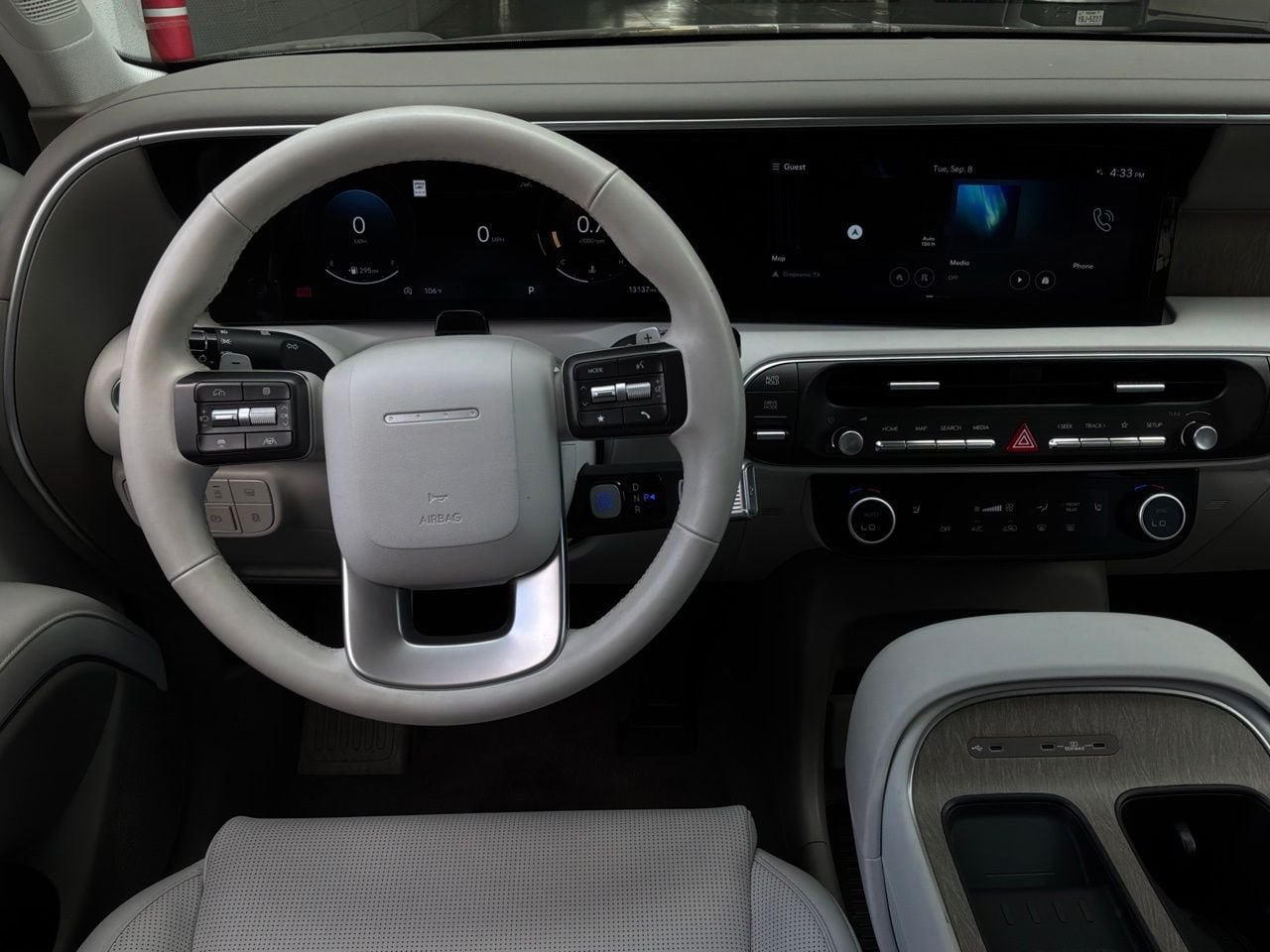 Used 2026 Hyundai Palisade SEL FWD image 19