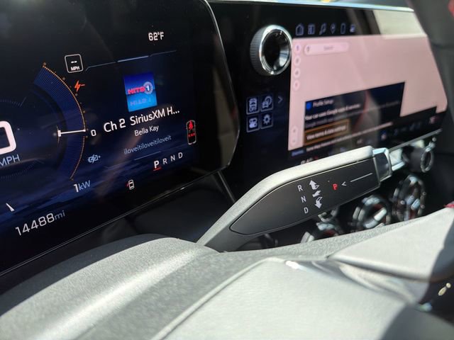 Certified 2025 Chevrolet Blazer EV RS AWD/4WD image 28
