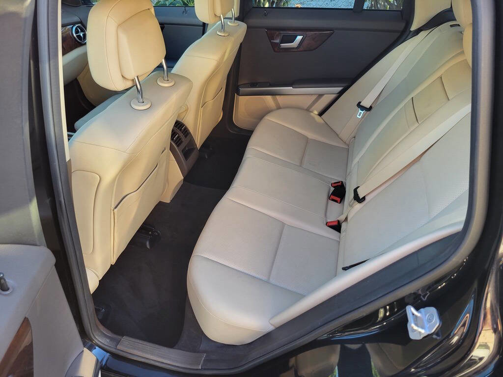 Used 2015 Mercedes-Benz GLK 250 GLK 250 BlueTEC AWD 4MATIC 4dr image 21