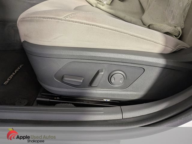 Used 2023 Hyundai Sonata SEL w/ Convenience Package FWD image 11