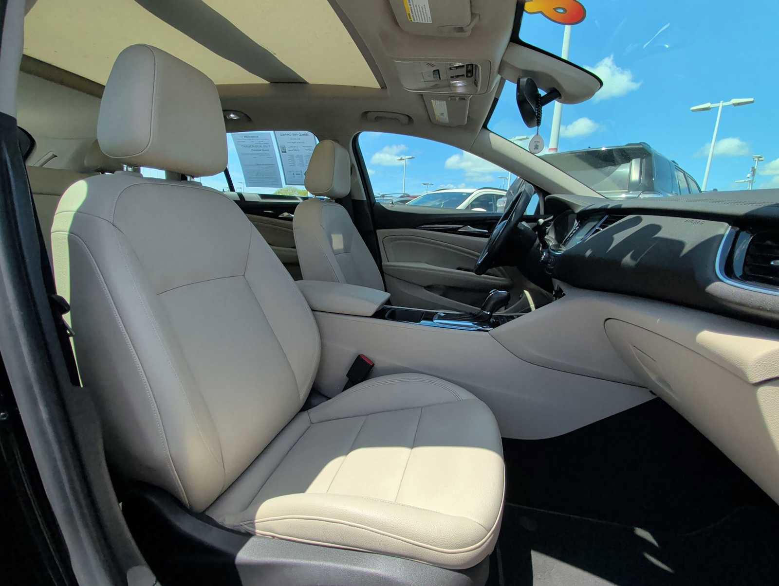 Used 2018 Buick Regal Essence w/ Driver Confidence Package #1 image 25