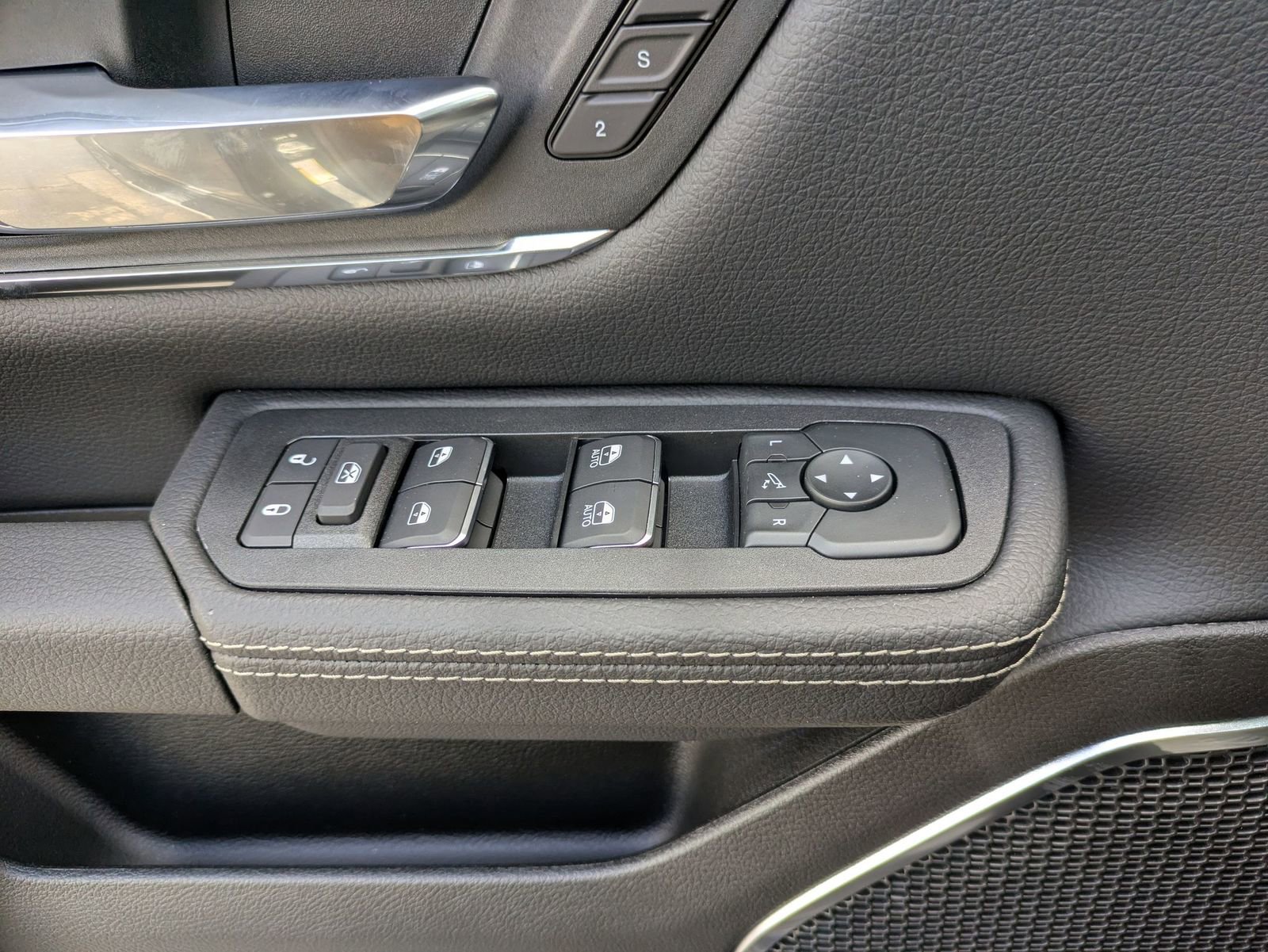 New 2026 RAM 1500 Laramie w/ Bed Utility Group image 12