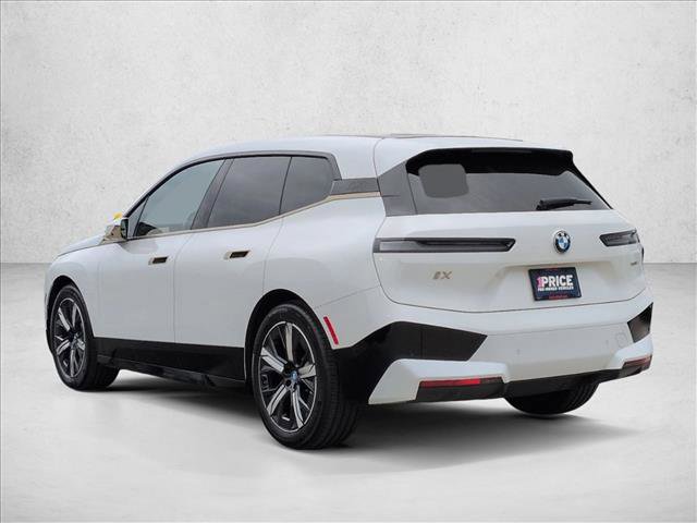 Used 2023 BMW iX xDrive50 w/ Premium Package image 8