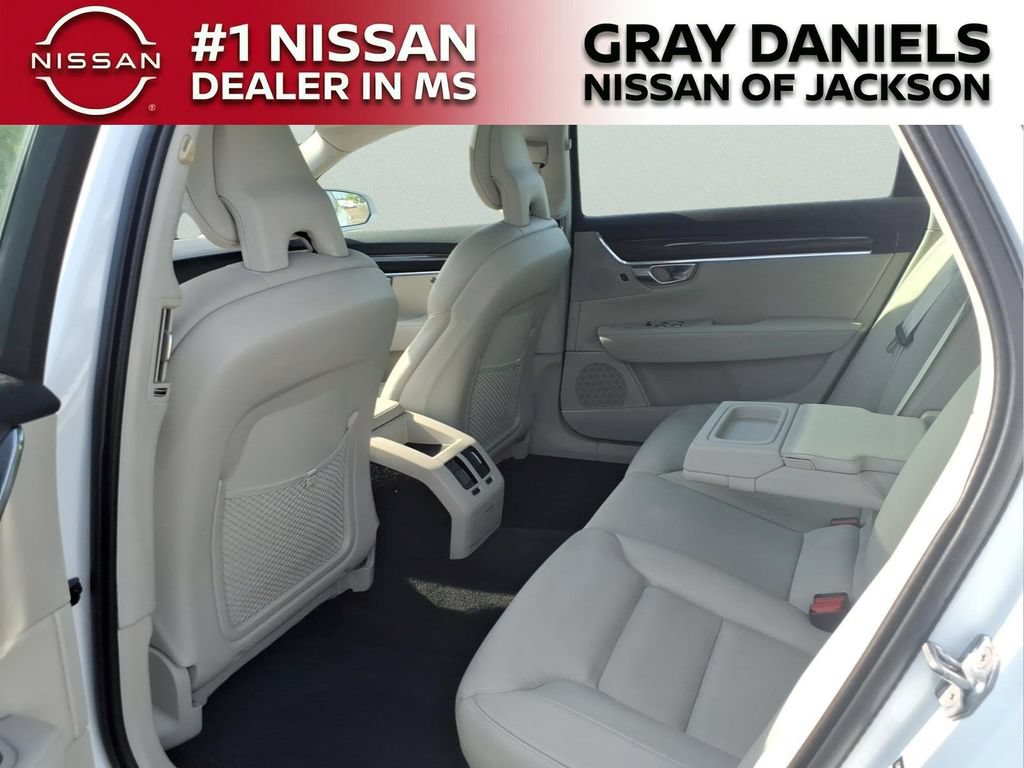 Used 2018 Volvo S90 T5 Momentum w/ Convenience Package FWD image 27
