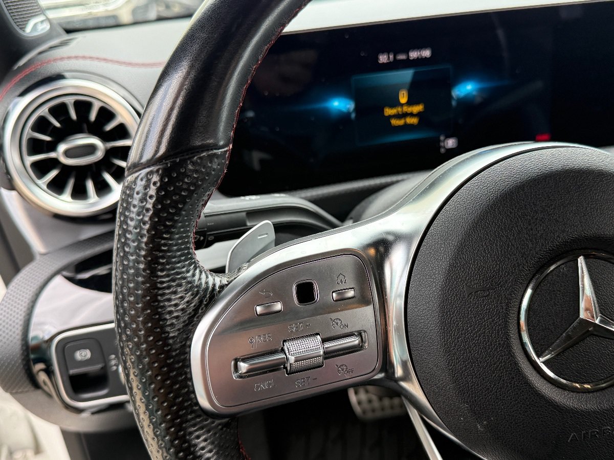 Used 2021 Mercedes-Benz CLA 35 AMG 4MATIC image 24