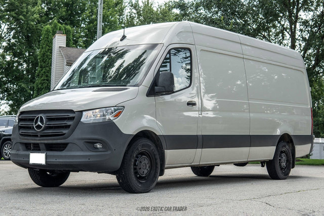 Used 2023 Mercedes-Benz Sprinter 2500 image 14