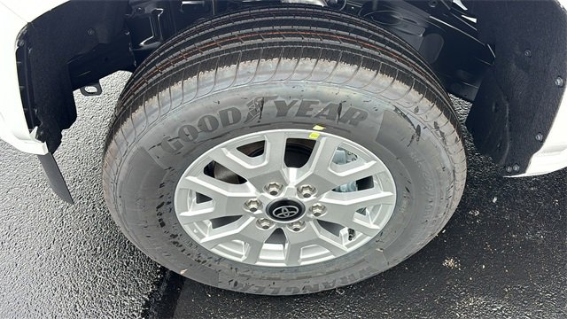 New 2025 Toyota Tacoma SR5 image 33