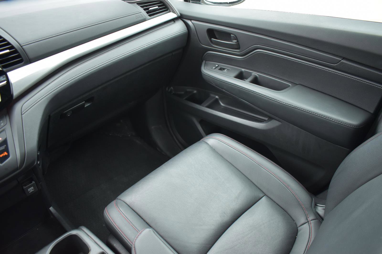 Used 2025 Honda Odyssey Sport-L image 18