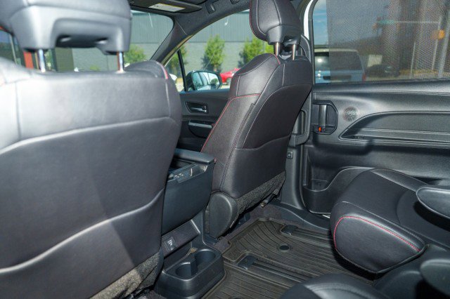 Used 2025 Toyota Sienna XSE w/ XSE Plus Package image 26