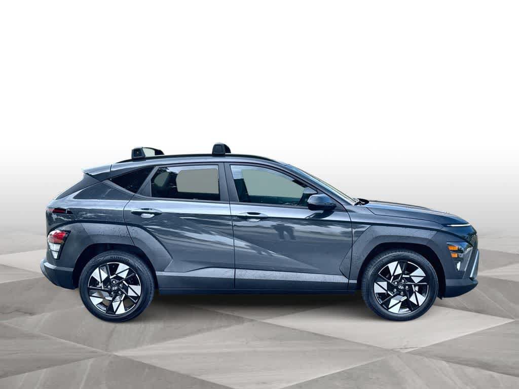 Used 2024 Hyundai Kona SEL FWD image 9