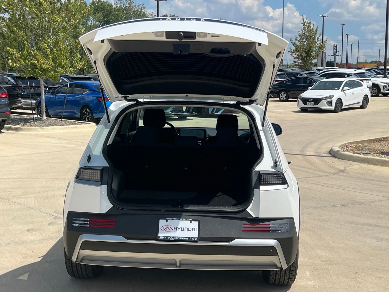 New 2027 Hyundai Ioniq 5 SE RWD image 15