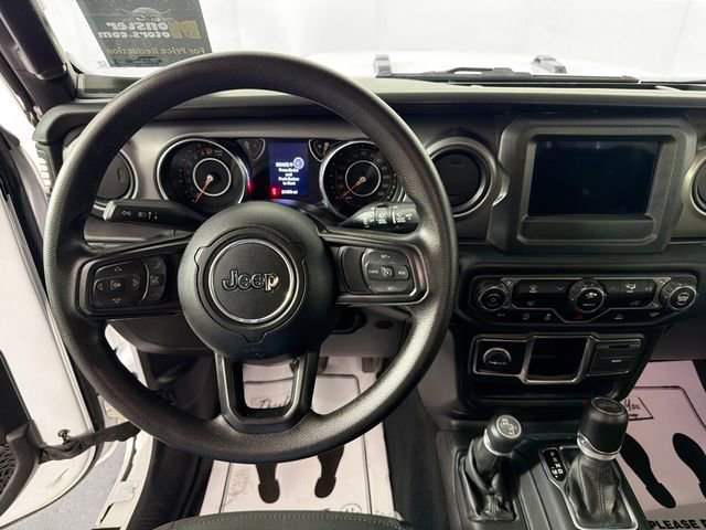 Used 2022 Jeep Wrangler Willys image 21