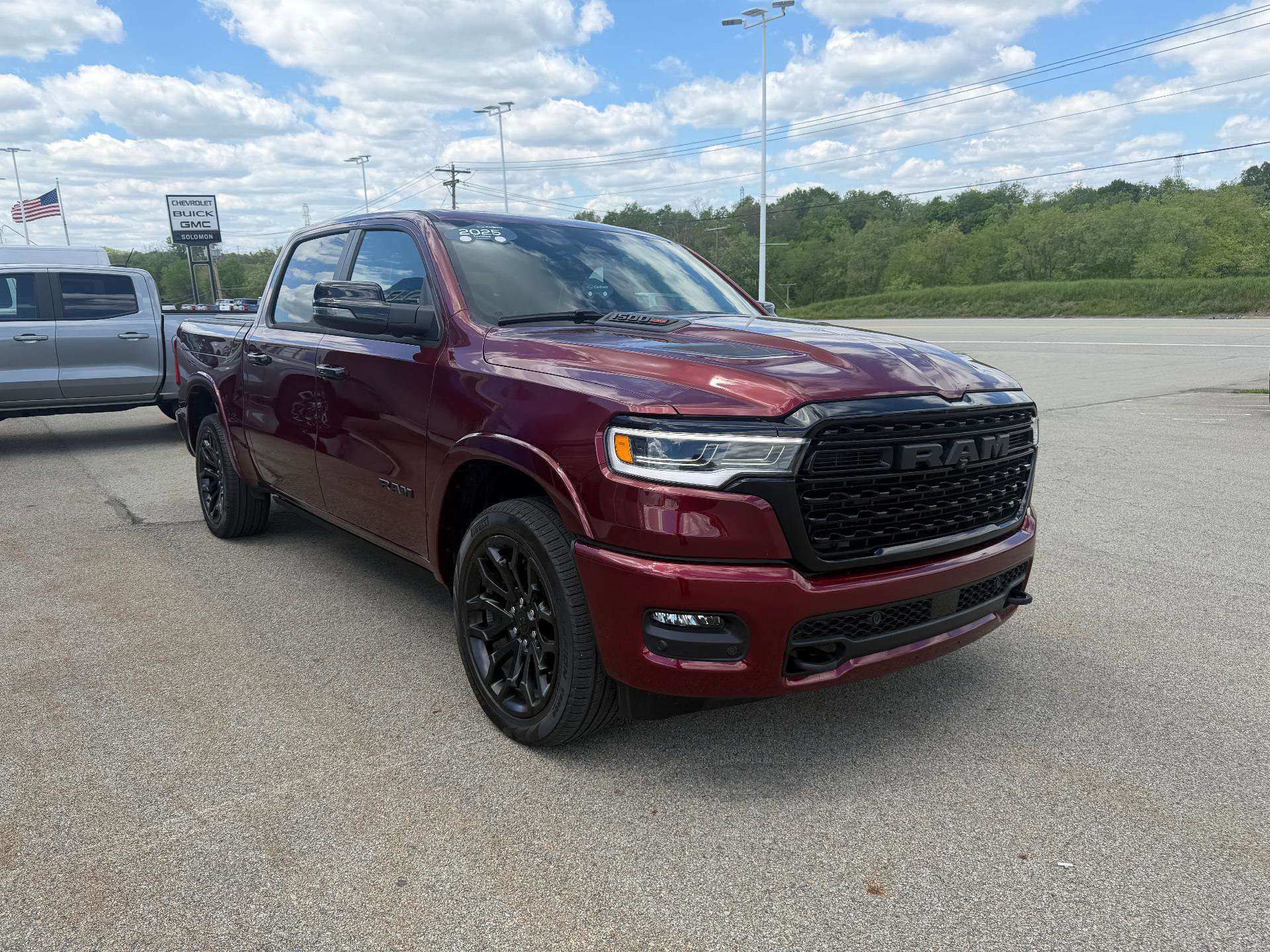 Used 2025 RAM 1500 Limited AWD/4WD image 7