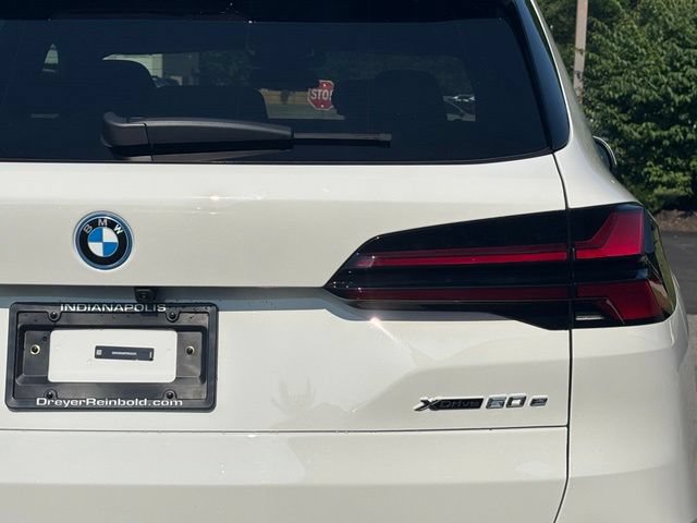 New 2026 BMW X5 xDrive50e w/ Premium Package AWD/4WD image 5